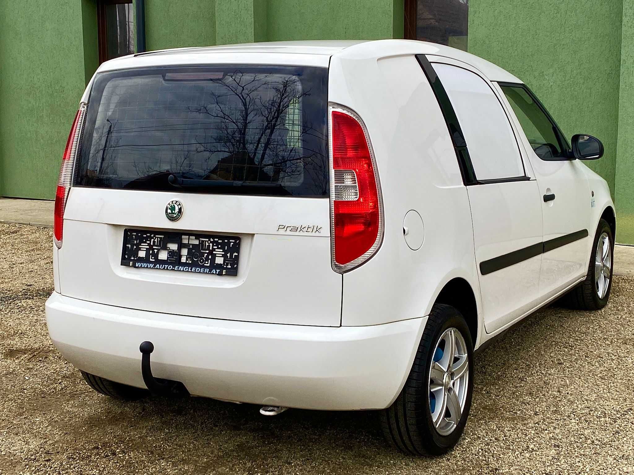 Skoda Praktik   2010