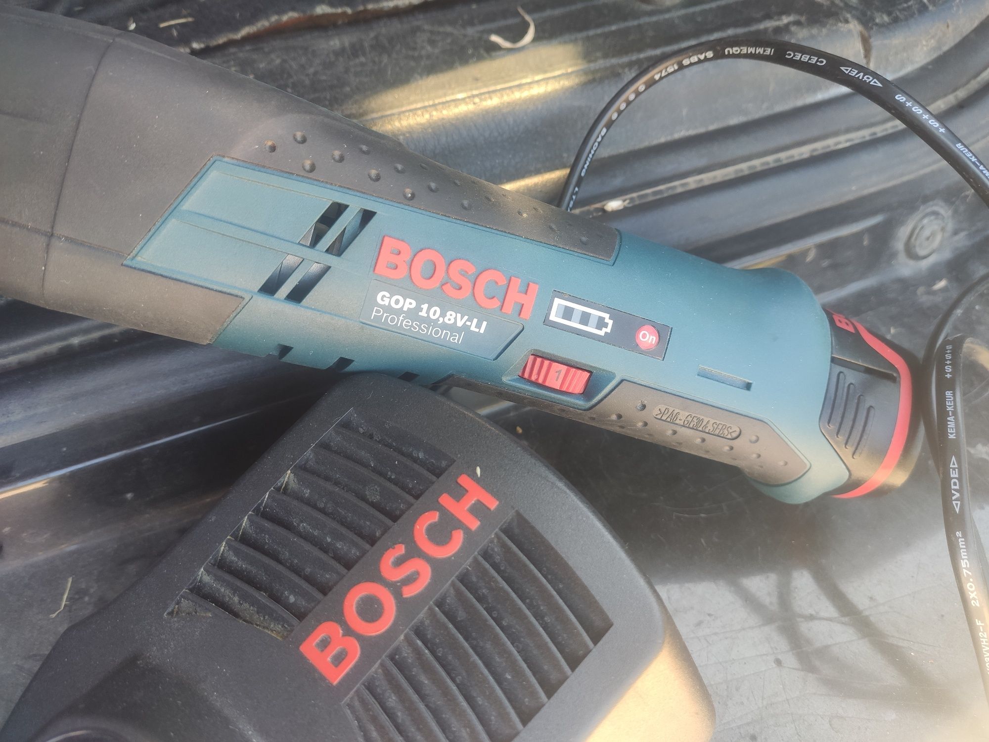 Gob bosch professional 10.8-12 v