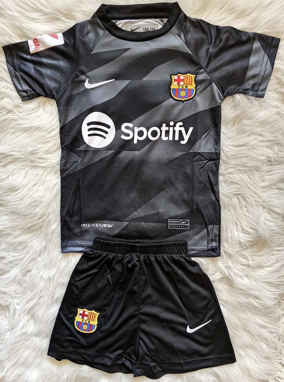 ПОСЛЕДНА БРОЙКА!! Детски вратарски футболен екип Барселона Тер Щеген