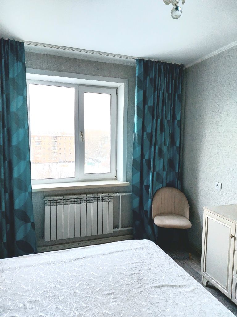 Продам шторы-портьера , плотные, красивый насыщенный вид