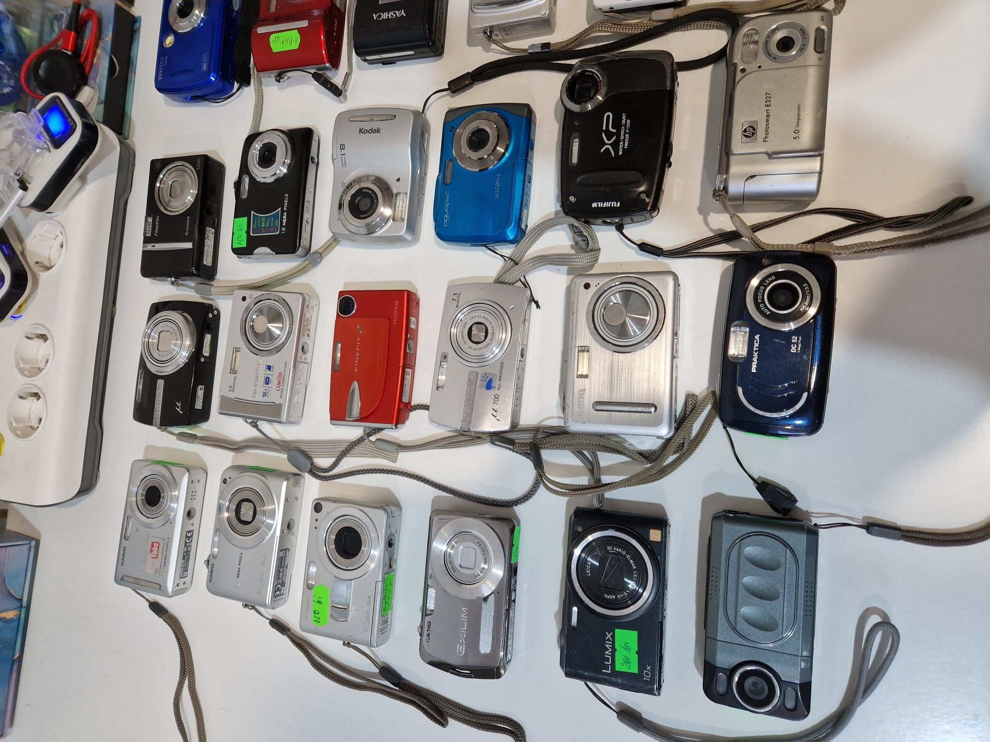 Aparat foto  / camera video digitala.