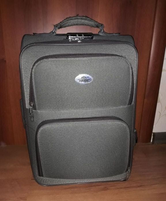 Чемодан, качество ЛЮКС.