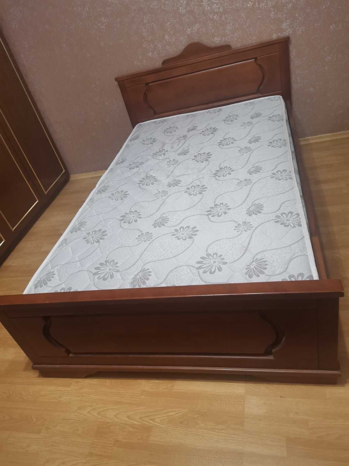 Продавам легло приста+матрак
