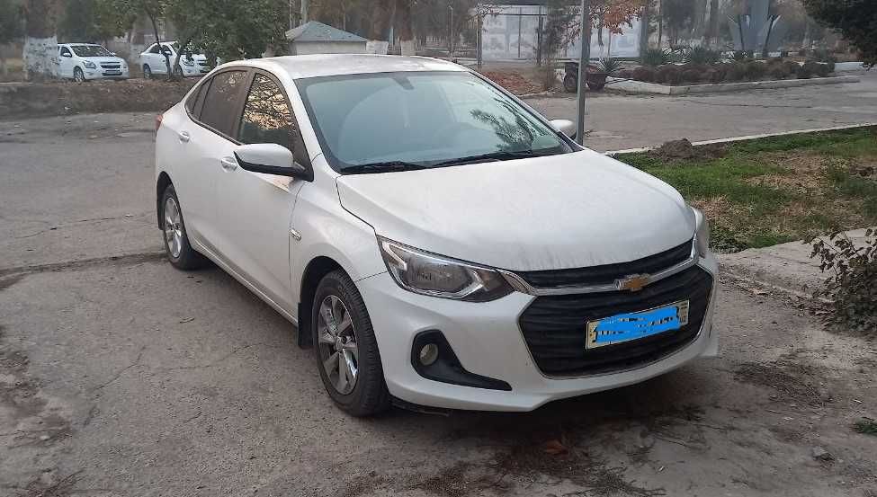 Onix автомат сотилади