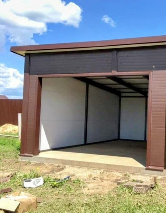 Garaje metalice din panouri sandwich ori ce culoare