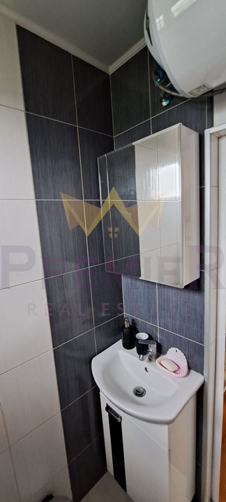 1-стаен в Бургас-Лазур площ 30м2