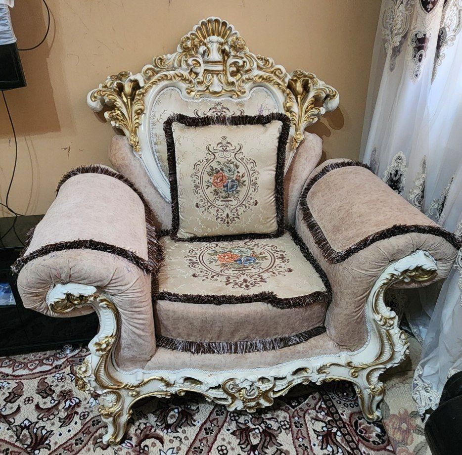 Мебель диван и кресла