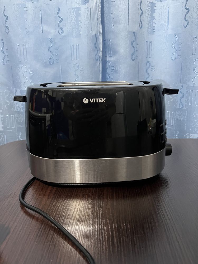 Тостер Vitek VT-1584