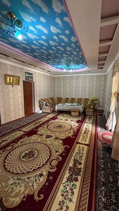 Уй сотилади, Шахар марказида,  7 сотох 2 каватли 10 хоналик