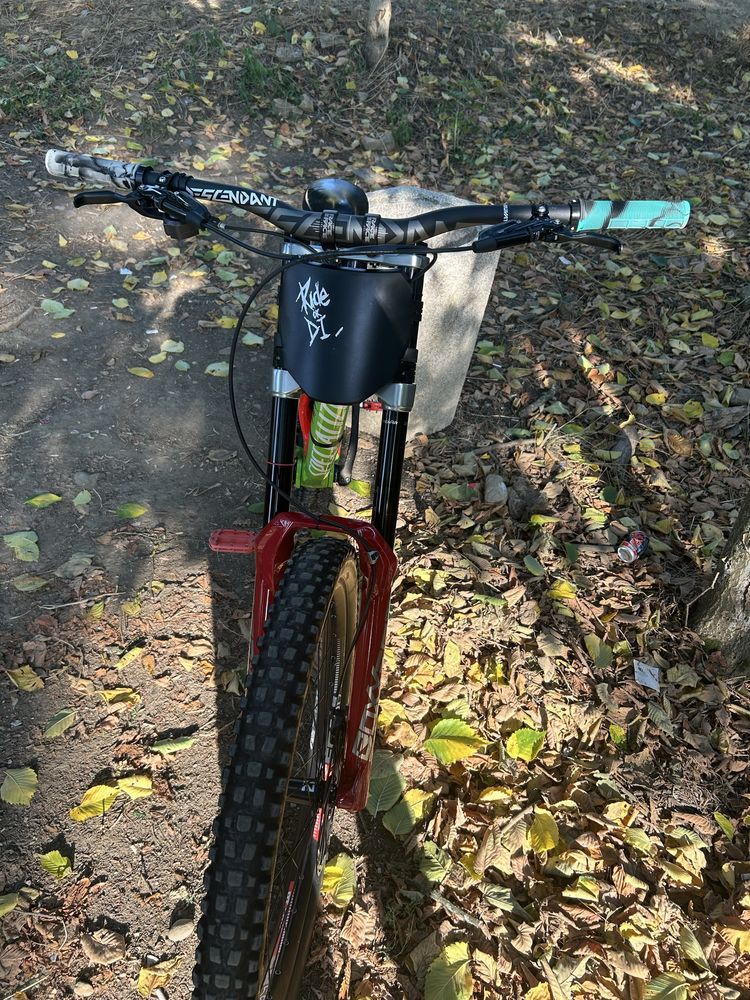 Specialized demo 8 ne yt, trek, canyon, santa cruz, commencal, giant