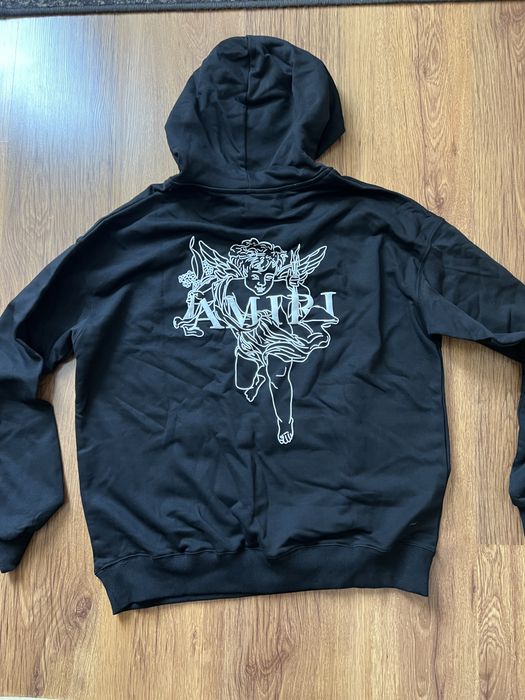 Суичър  на Amiri