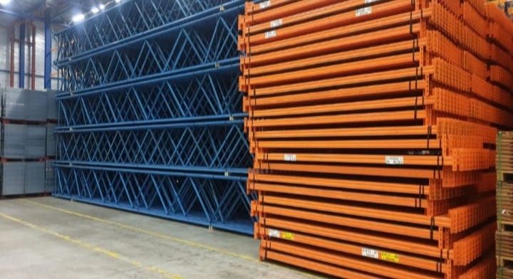 Rafturi metalice second-hand L2.7M