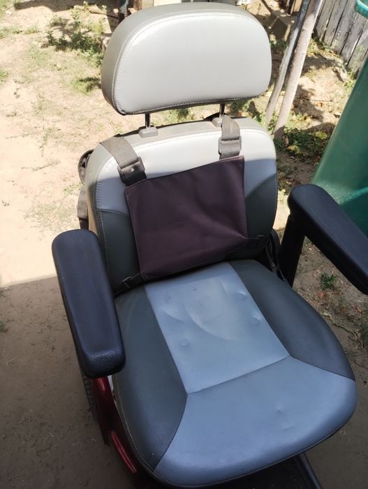 Cărucior/ Scuter electric