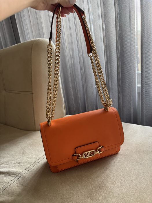 Маркови чанти,почти нови