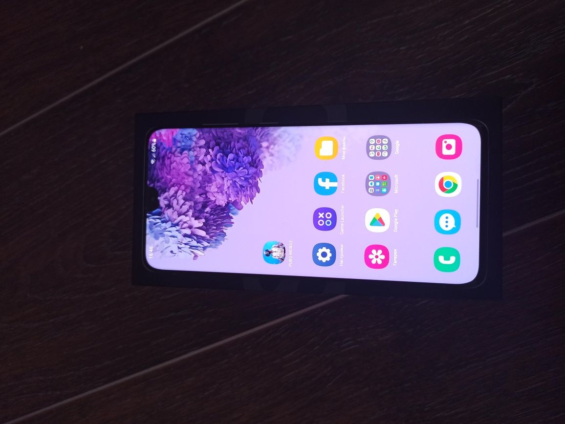 Продаётся Samsung S20 plus