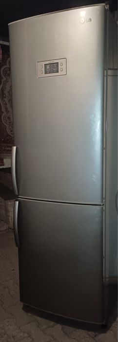 Продам холодильник LG