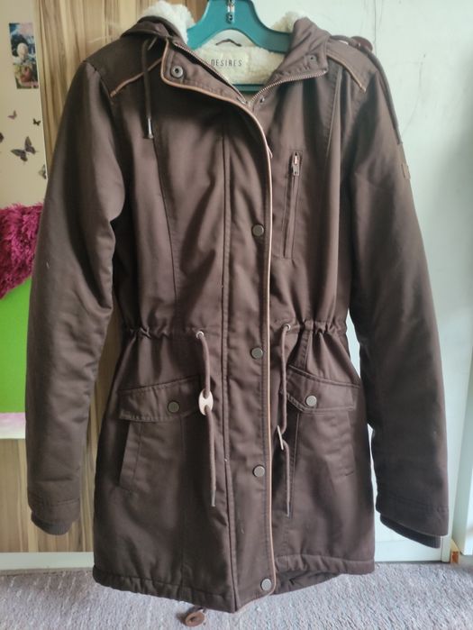 Чисто нова топла парка на марката Dеsires