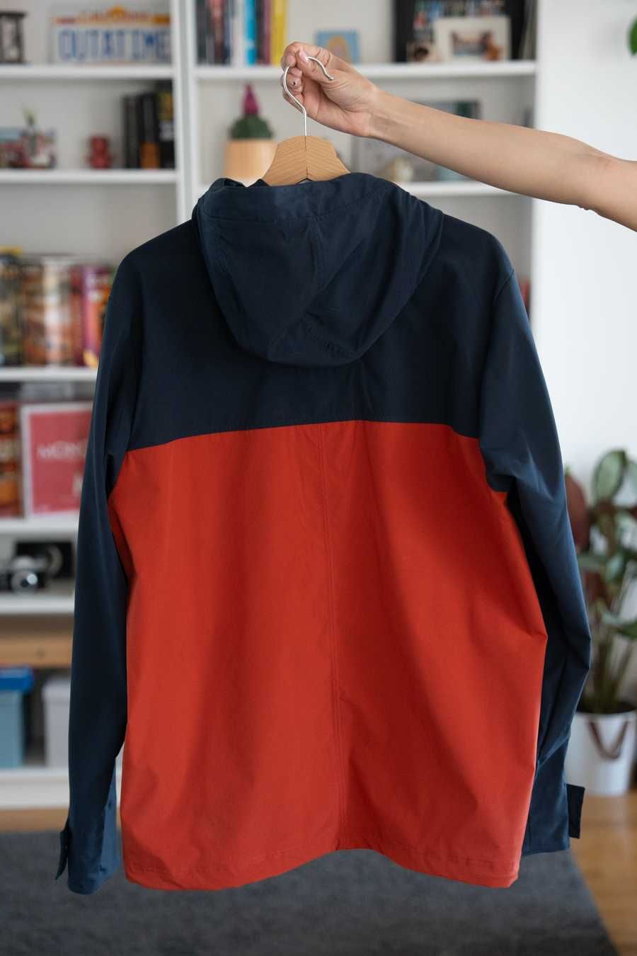 Продавам чисто ново яке Jack Wolfskin Desert Wind / Size: L