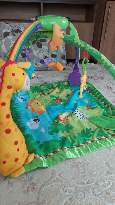 Горка для курания и развивающий коврик