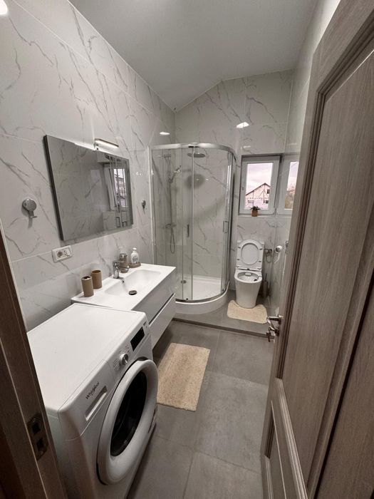 Inchiriez Apartamente