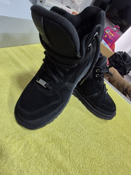 Vand UGG originali barbati