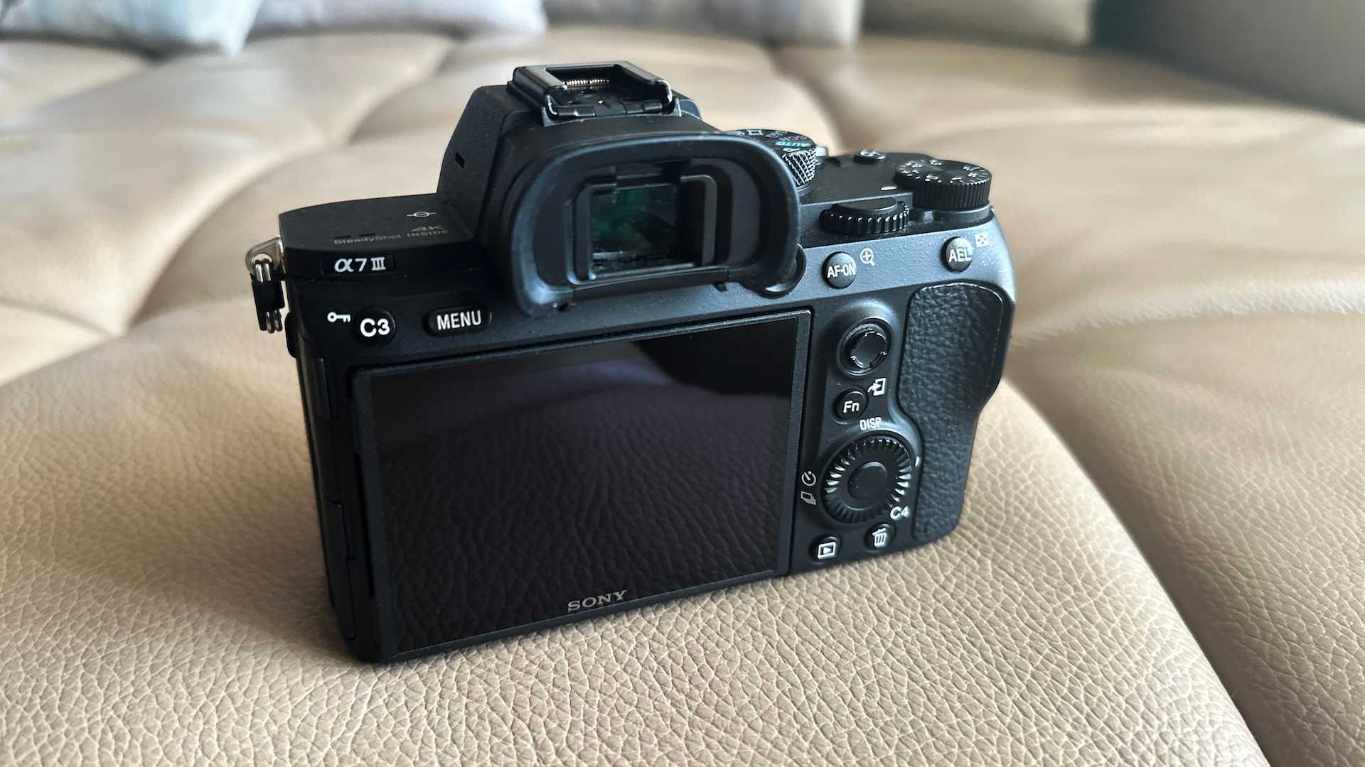 Sony A 7 III ( 2022 год. произведен с фабрични ъпдейти )