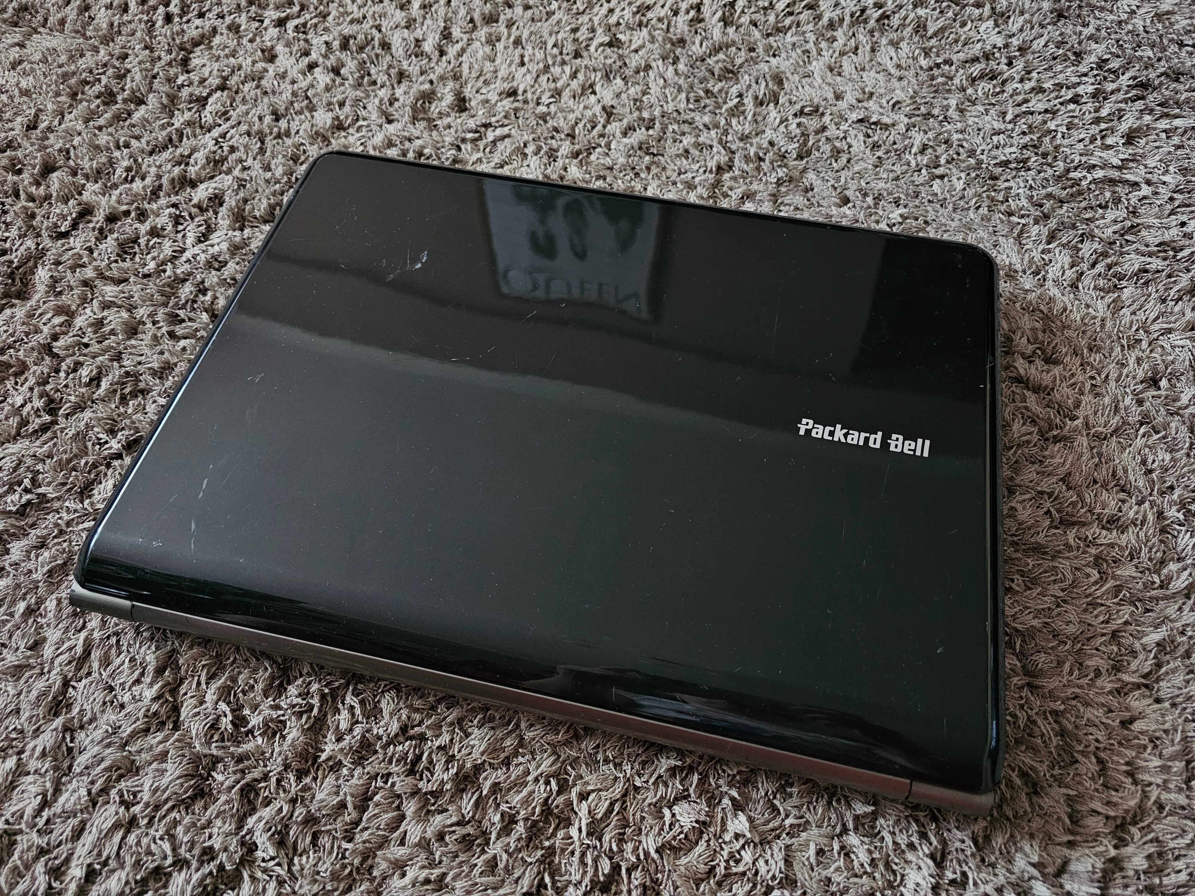 Laptop vechi de colectie Packard Bell Vesuvio A Easynote DEFECT