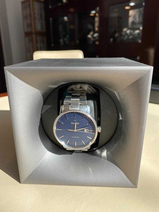 Watch winder SwissKubik - Cutie încărcare ceasuri automatice