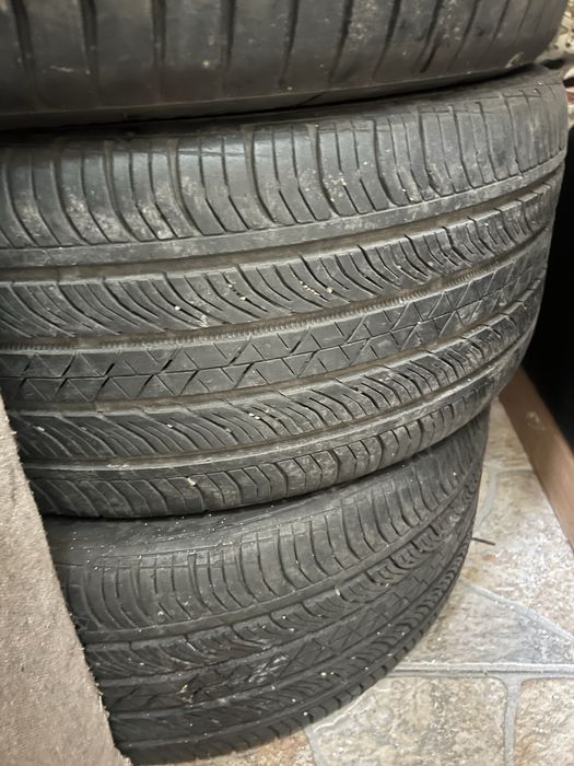 Anvelope 225.45.17 all sezon + 245.45.18 continental