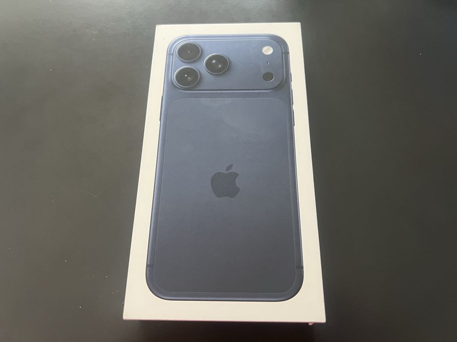 Продавам Apple iPhone 17 Pro Max 256GB-НОВ