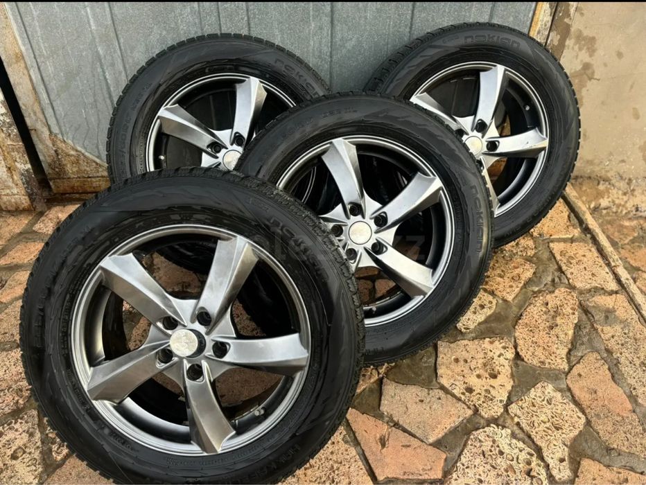 Комплект дисков (R17x5x114.3) + с шинами Nokian (225/60/R17)