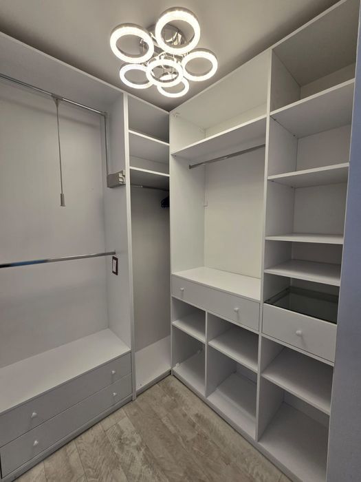 Închiriez apartament cu 3 camere LUX Aviației direct proprietar!