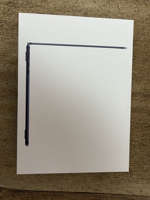 MacBook Air M4 16/256 новый, запечатанный!