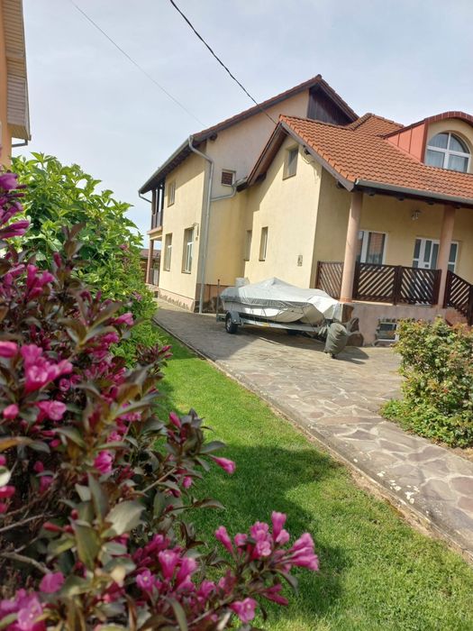 Casă deosebită de vânzare în Sâncraiu de Mureș