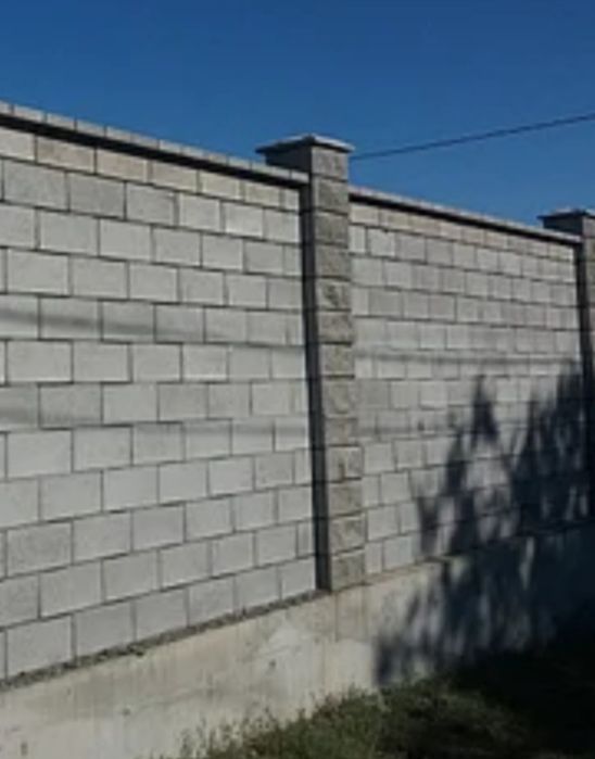 Кладка кирпичей,стройм дом,баня,забор