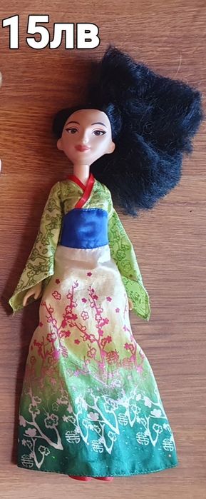 Настолни игри, кукли, топчета, матрьошки  и др.