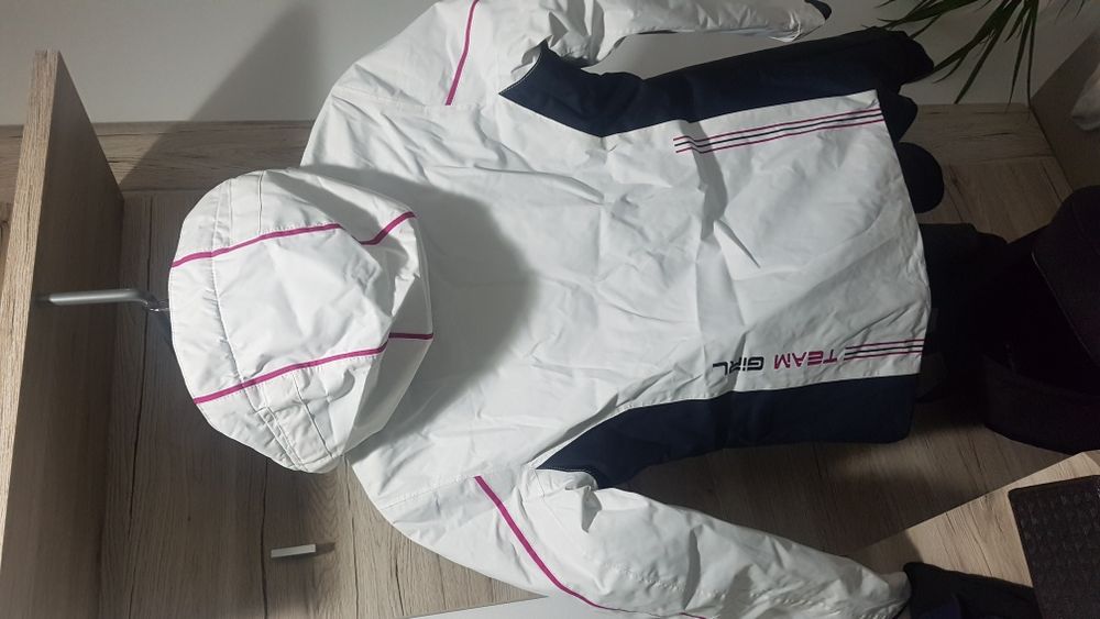 Geaca NEVICA de fata Nouo marimea 11& 12 ani