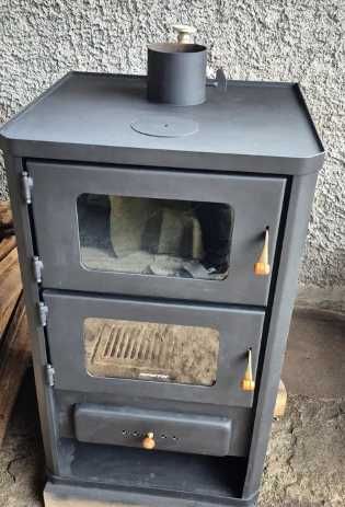 печка "Прити" на дърва с водна риза и фурна