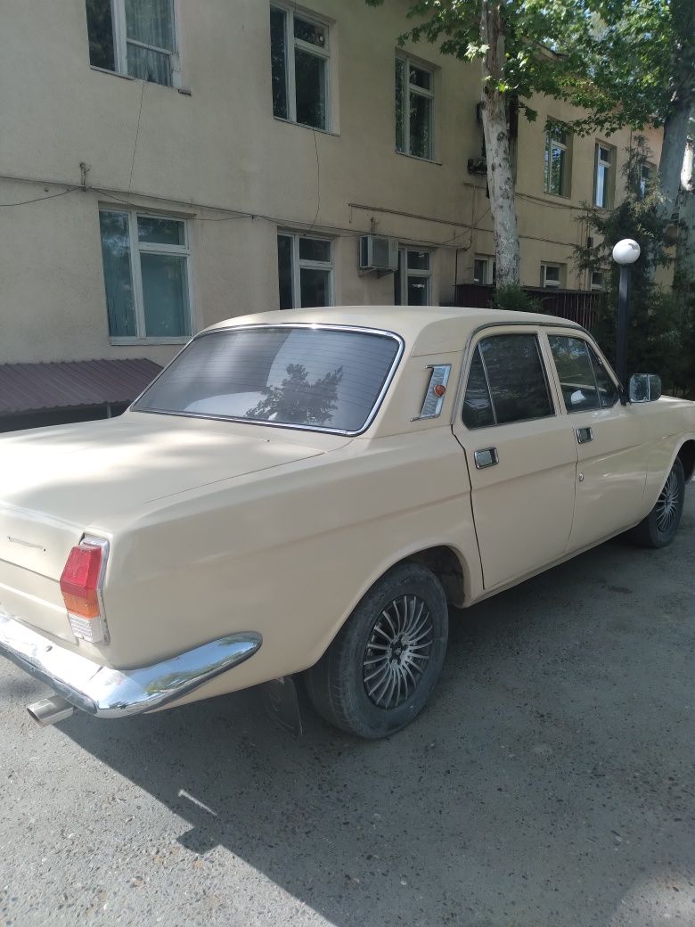 Продам автомобиль газ 2401