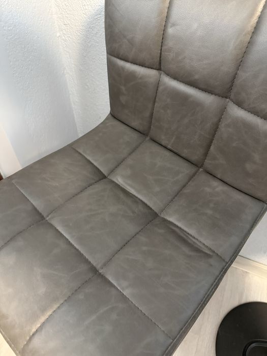 Нови бар столове - 2 бр.