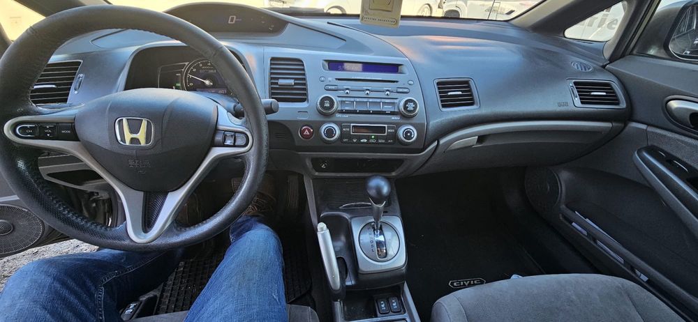 Vând / schimb Honda civic Hybrid