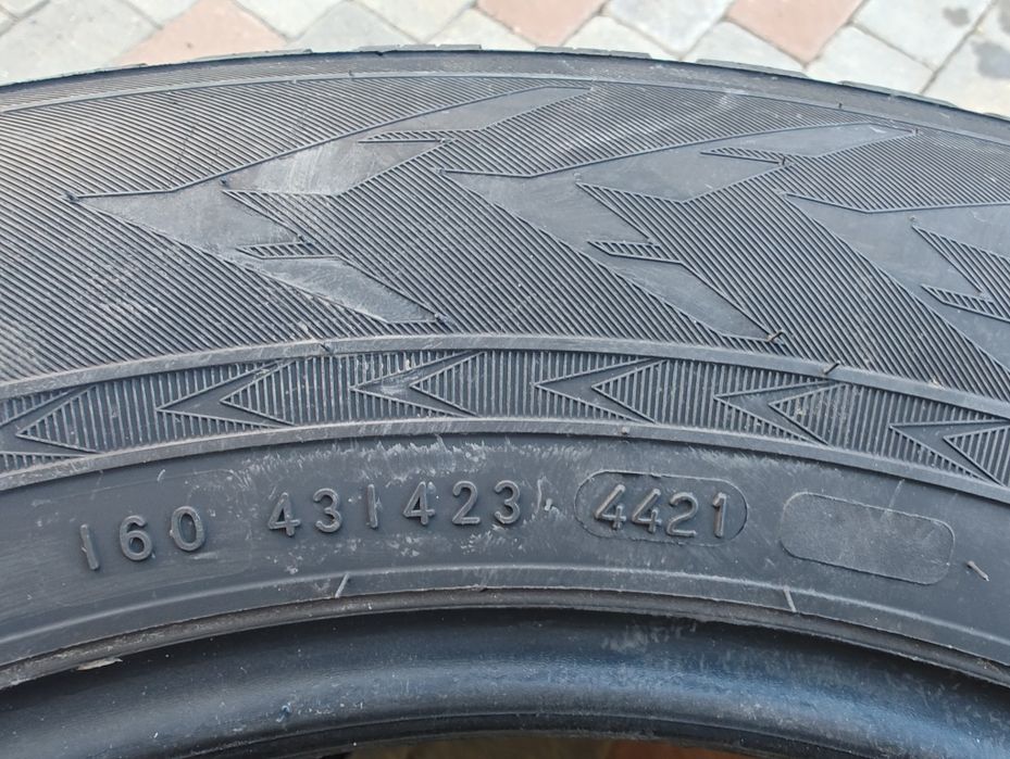 2 x Nokian seazonprof 225 65 17