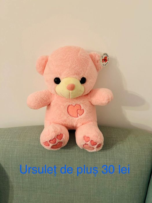 Ursuleți de pluș și trandafiri din sapun