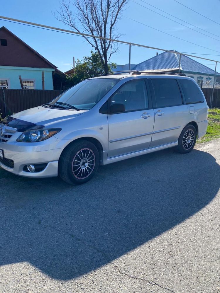 Мазда MPV 2004!!