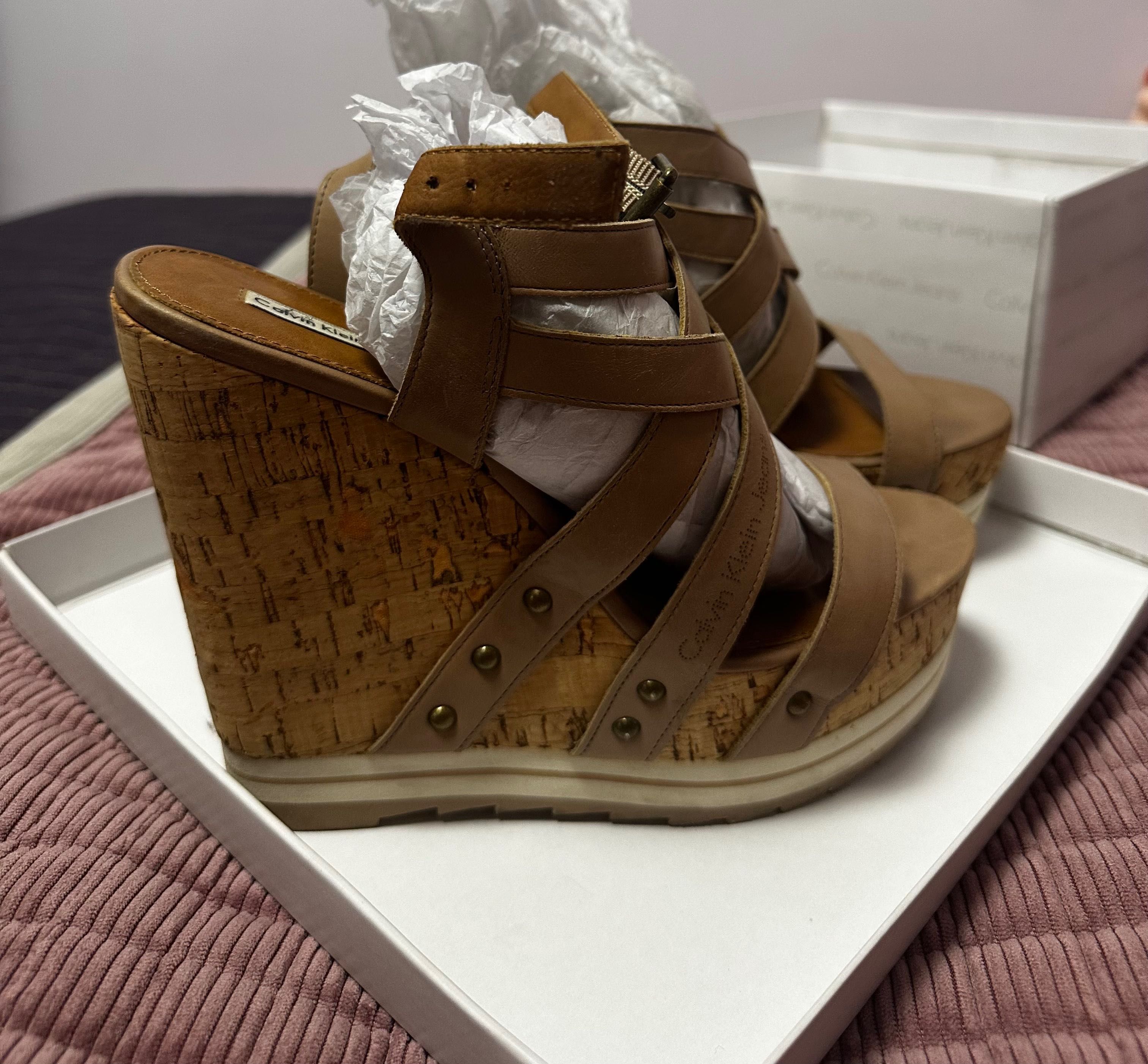 сандали платформи calvin klein