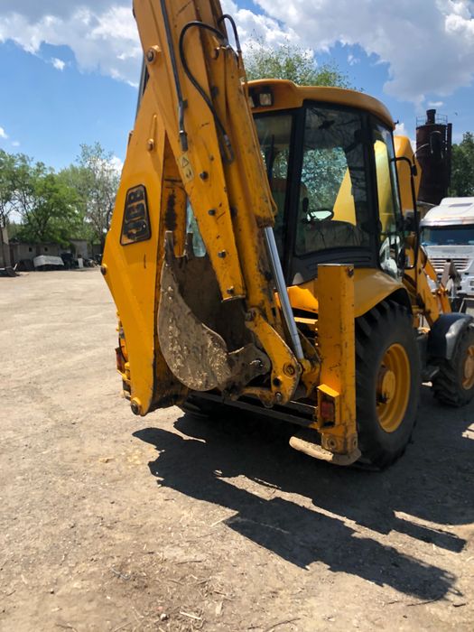 Închiriere buldoexcavator