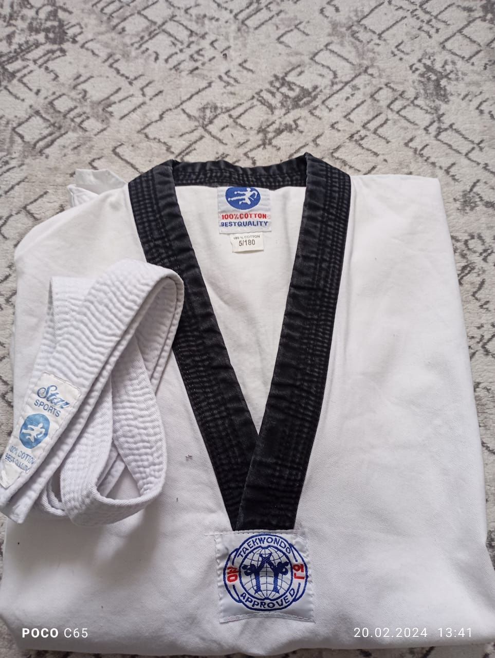 Спортивные кимоно для таэквондо,размер 5*180, размер на 6-12 лет.новый