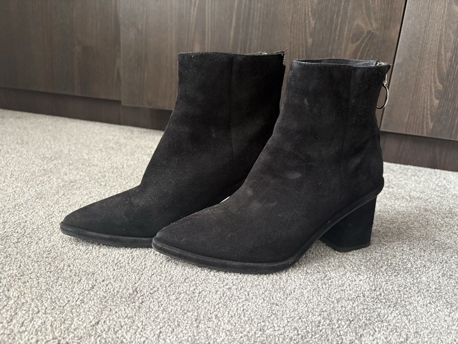 Botine negre cu toc confortabil