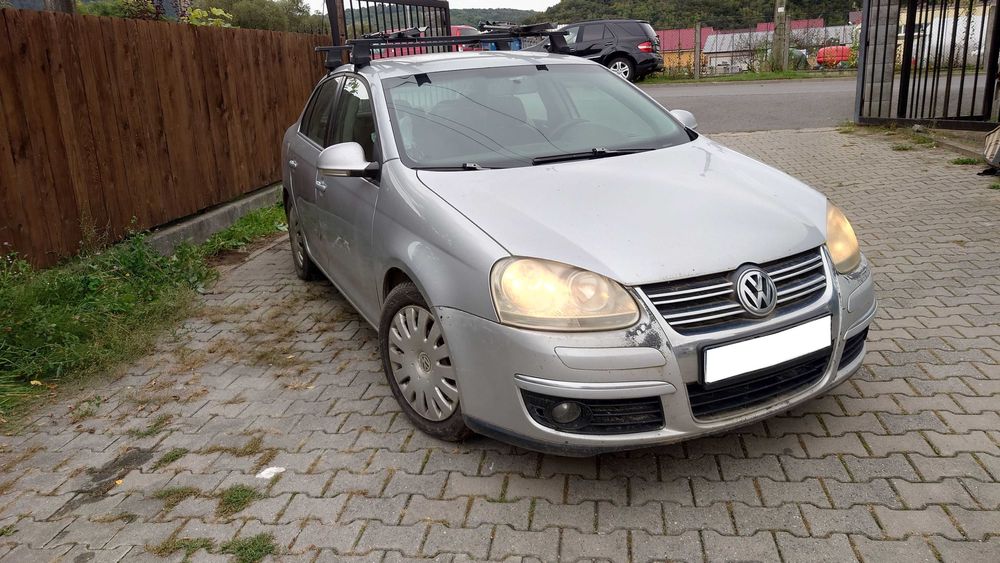 VW JETTA 1.6 benzina, 2008, 281505KM