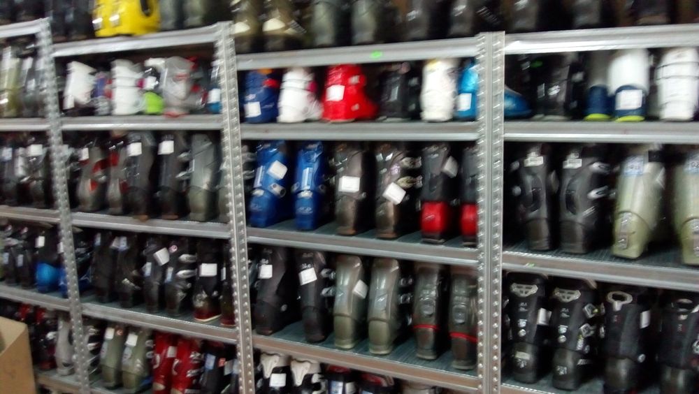 Детски ски обувки цени от 30  до 50 лв.